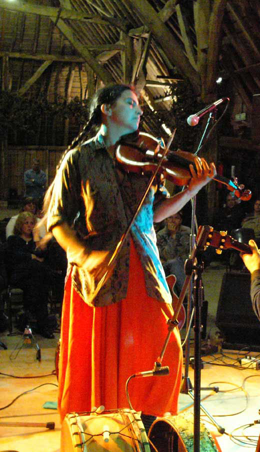 Saskia Tomkins, Fiddlers Various 2005