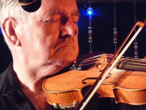 Legendary Donegal fiddler Tommy Peoples comes to Kent.