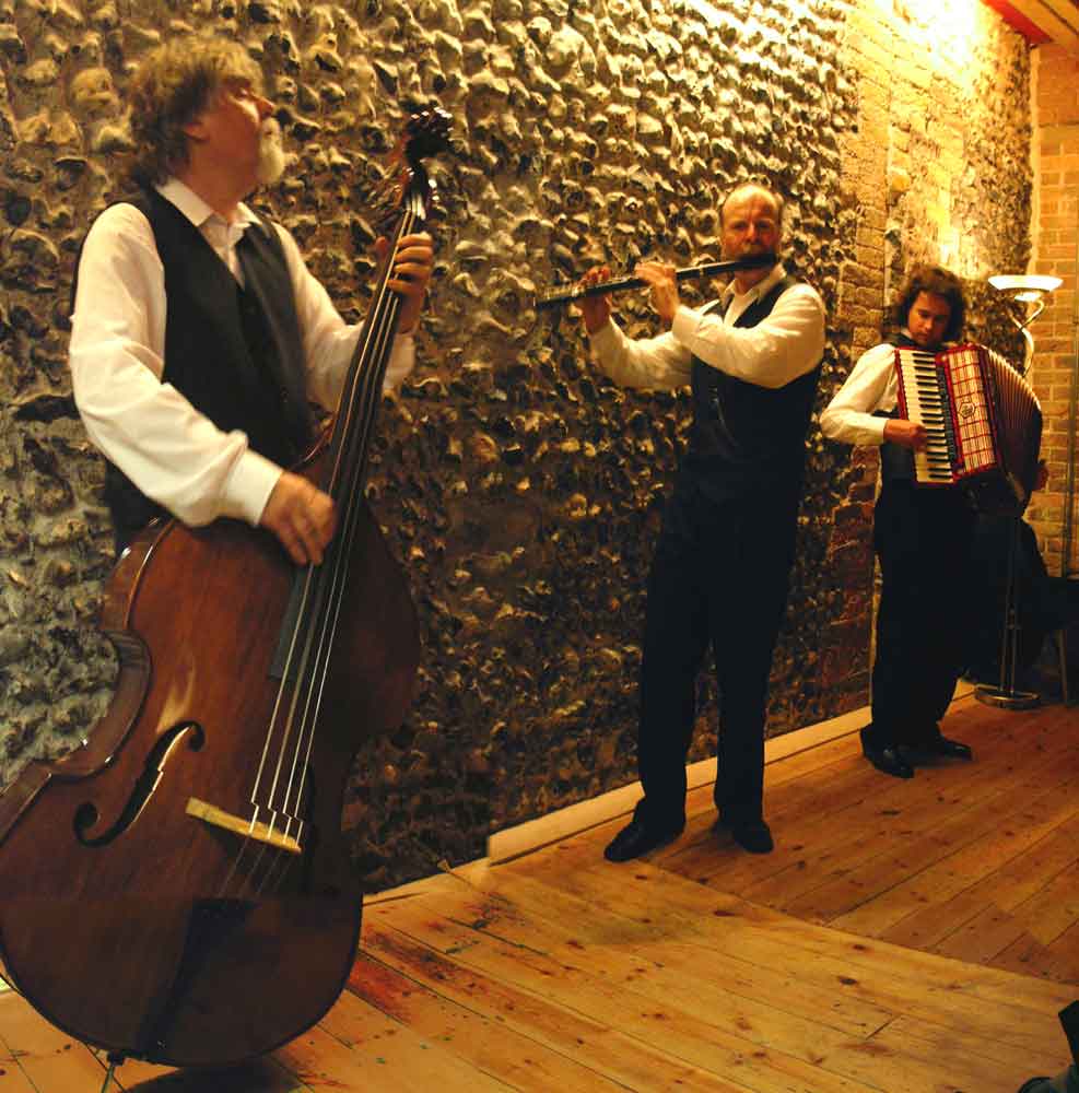 prague-castle-orchestra pan2b