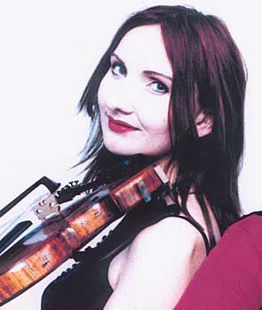 Ramona Egle - Excellent Celtic and World fiddle and whistle